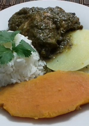 Una foto de Pollo al chincho y otras especias #6