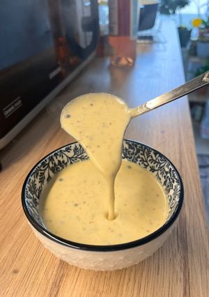 Tejszínes zöldborsmártás recept fotója