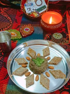 સીંગદાણા બરફી (Peanuts Barfi Recipe in Gujarati) રેસીપી મુખ્ય ફોટો