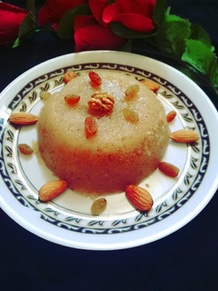 सूजी ड्राईफ्रूट हलवा (suji dryfruit halwa recipe in hindi) रेसिपी मुख्य फोटो