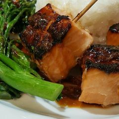 A picture of Teriyaki Salmon Bites.