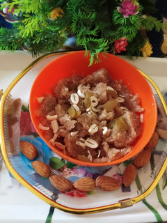 सूजी का हलवा (Suji ka halwa recipe in Hindi) रेसिपी मुख्य फोटो
