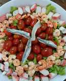 Ensalada con camarones y kani kama