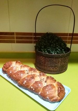 Foto principal de Brioche de nata con pepitas con thermomix