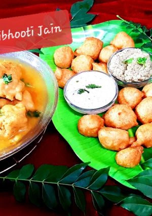 A picture of Karnataka Special Urad Dal Bonda / Ulundu Bonda and Bonda Soup in Sambar (Dal Bonda Recipe).