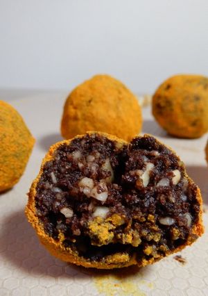 薑黃巧克力能量球（純素/無麩質） 的食譜成品照片