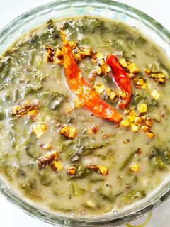 सोया पालक की दाल (Soya palak ki dal recipe in Hindi) रेसिपी मुख्य फोटो
