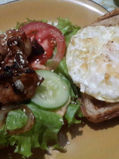 Foto resep Chicken teriyaki waffle sandwich