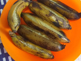 Jajan pasar pisang kukus / pisang rebus