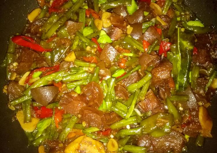 Oseng pedes Cingur Sapi