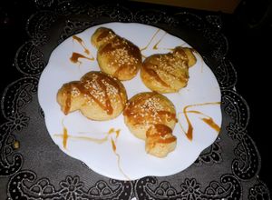 صورة لوصفة قاطو جلجلان بذوق الكراميل بنة وهمه