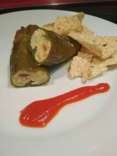 Una foto de Pimientos verdes rellenos de tortilla de patata