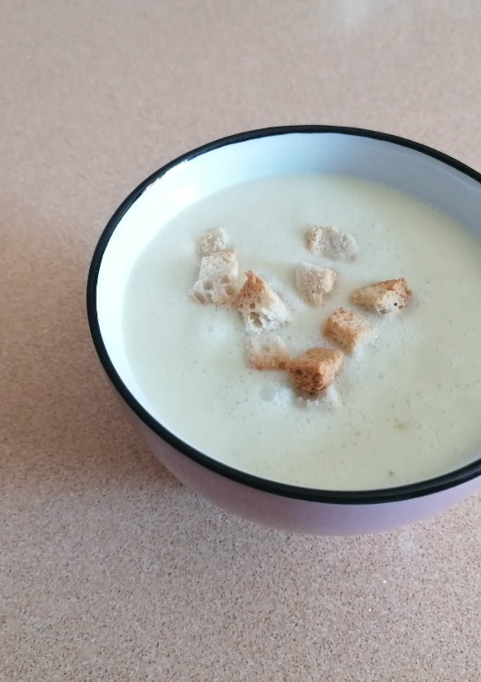 Una foto de Gazpacho de pepino y manzana