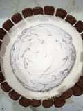 Torta di pavesini al cacao con crema al cocco
