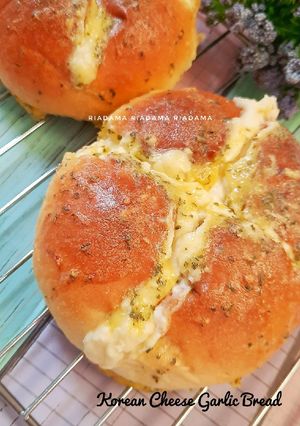 Foto resep Korean Cheese Garlic Bread