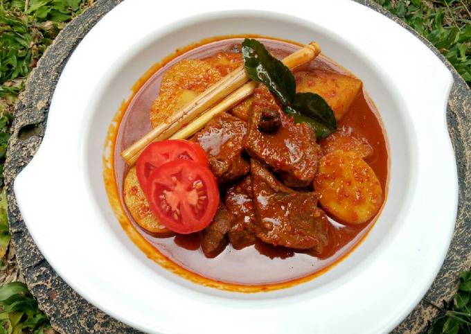 Semur daging kentang