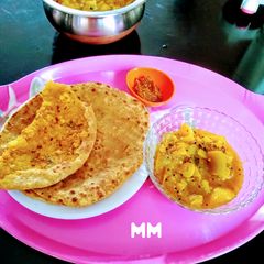 A picture of Mixed veg Paratha.