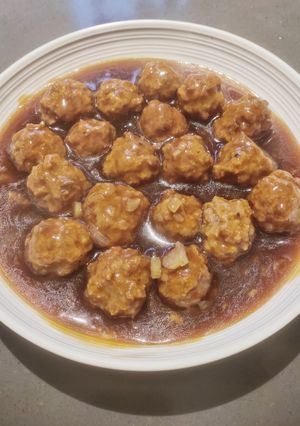 A picture of Pork Balls in Sauce.