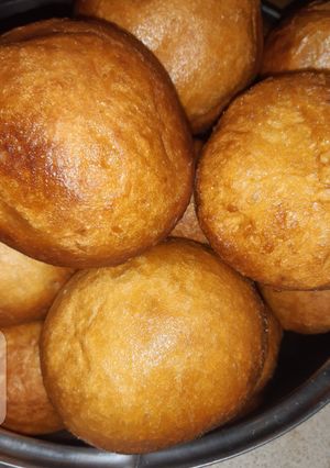 A picture of Eggroll.