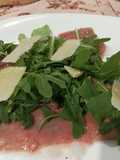 Carpaccio di Vitello con Scaglie di Parmigiano e Rucola