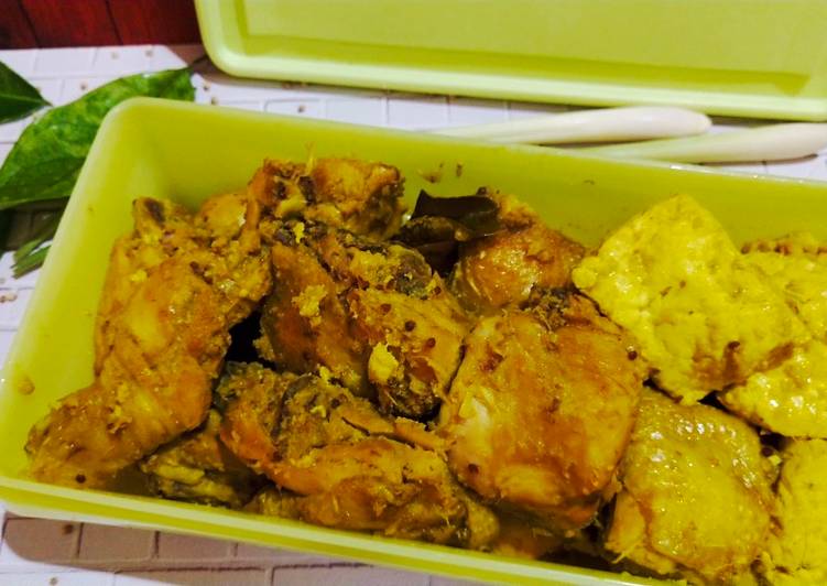 Ayam ungkep bumbu komplit
