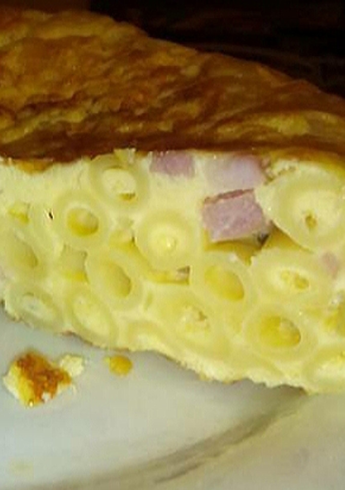 Una foto de Tortilla de macarrones a la carbonara
