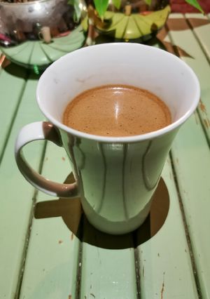 Una foto de Chocolate caliente con vainilla y maple