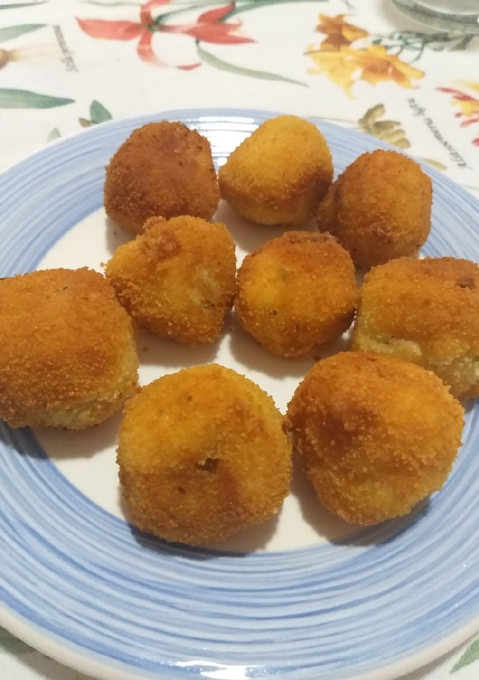 Una foto de Croquetas de bacalao caseras 😋