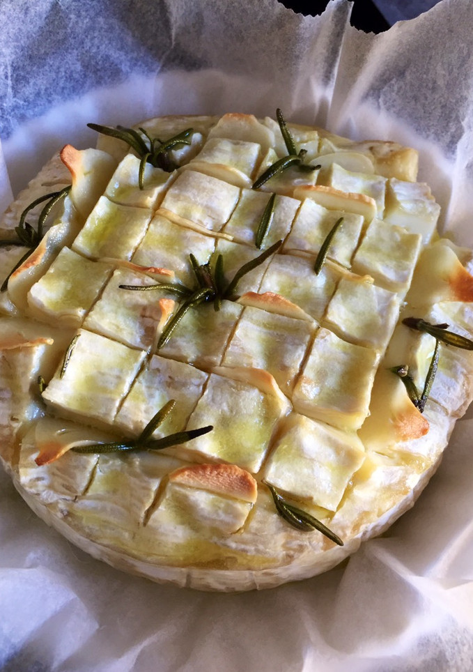 Una foto de Queso Camembert asado