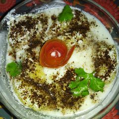 A picture of Moong dal ke dahi Vada.