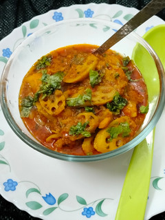 कश्मीरी मसाला नदरू की सब्जी रेसिपी मुख्य फोटो