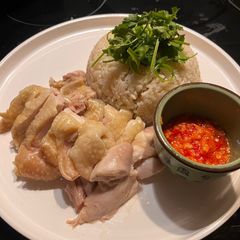A picture of Super-easy Hainanese Chicken Rice.
