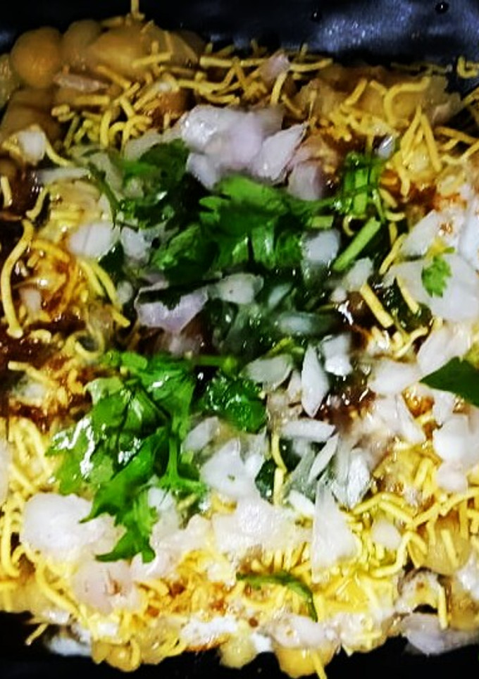 मटर की चाट (matar ki chaat recipe in Hindi) रेसिपी मुख्य फोटो