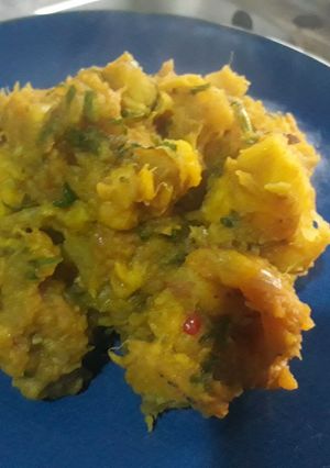A picture of Sweet potatoes with scent leaves pottage.