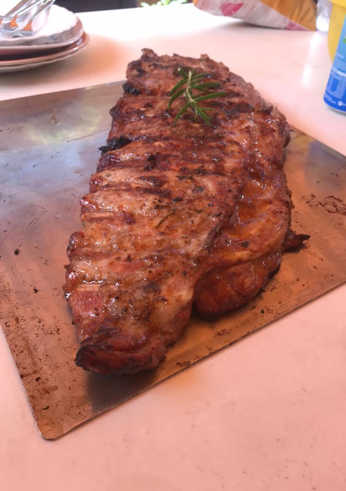 Una foto de Costillas a la barbacoa