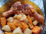 Pollo con papas y boniatos panaderos