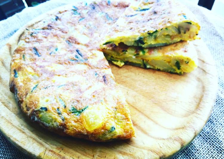 Tortilla de patata con espárragos silvestre