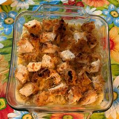 A picture of Crispy Chicken Mac and Cheese.