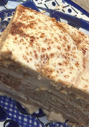 Una foto de Tiramisú con Licor de Almendras y Chocolate Abuelita