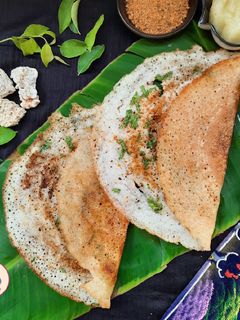 ઘી રોસ્ટ ઢોંસા (Ghee Roast Dosa Recipe In Gujarati) રેસીપી મુખ્ય ફોટો