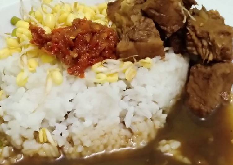 Langkah Mudah untuk Menyiapkan Rawon Praktis, Lezat