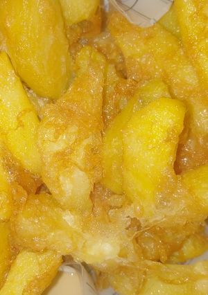 A picture of Egg coated Irish potato.