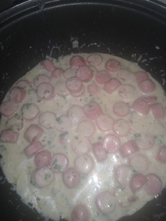 Una foto de Salchichas con crema