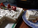 Bizcocho relleno con fresones