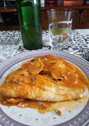 Foto principal de Merluza a la sidra de Karlos Arguiñano