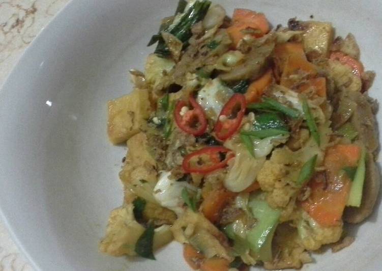 Langkah Mudah untuk Membuat Capjay goreng a la mama, Sempurna