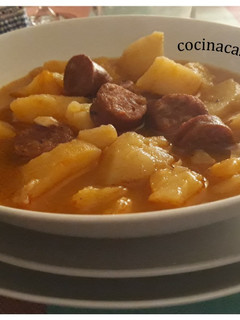 Una foto de Patatas a la riojana