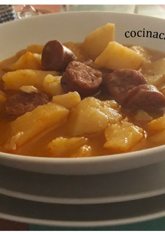 Una foto de Patatas a la riojana