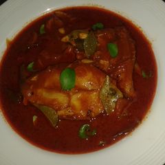 A picture of Kallushappu meen curry.