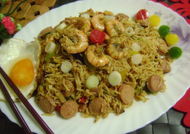 Recipe of Perfect Chilli Sambal Fried Rice with Prawns & Sausages